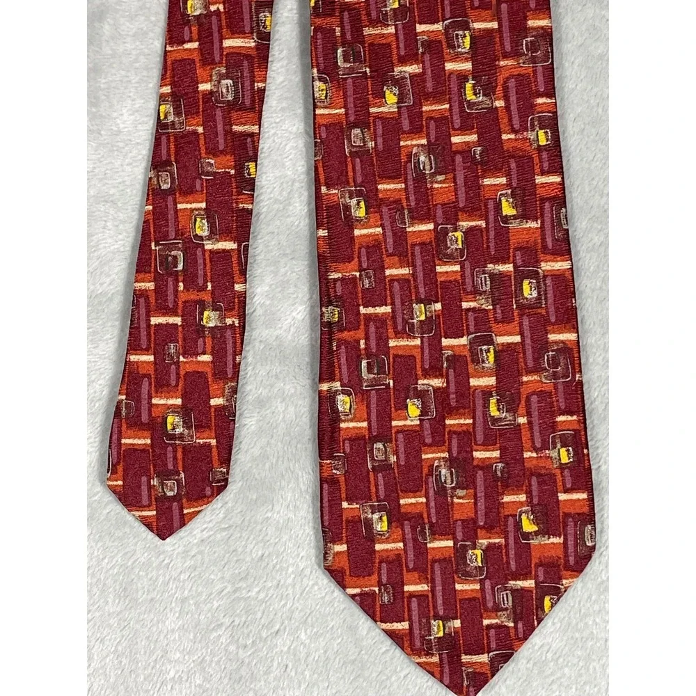 Hugo Boss Mens Silk Tie Burgundy Orange Geometric Abstract Made in Italy 59x3.75